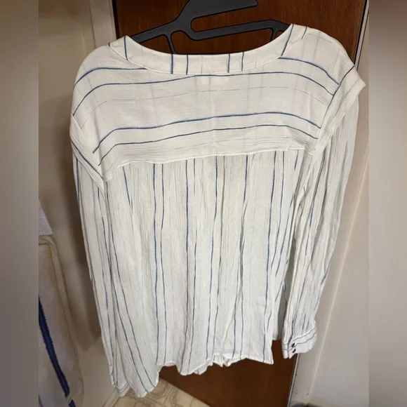 NWOT, size XXL a.n.a. long sleeve white button down blouse with blue stripes - Picture 10 of 14
